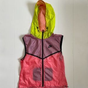 Women’s Nike Hyperfuse tech Vest